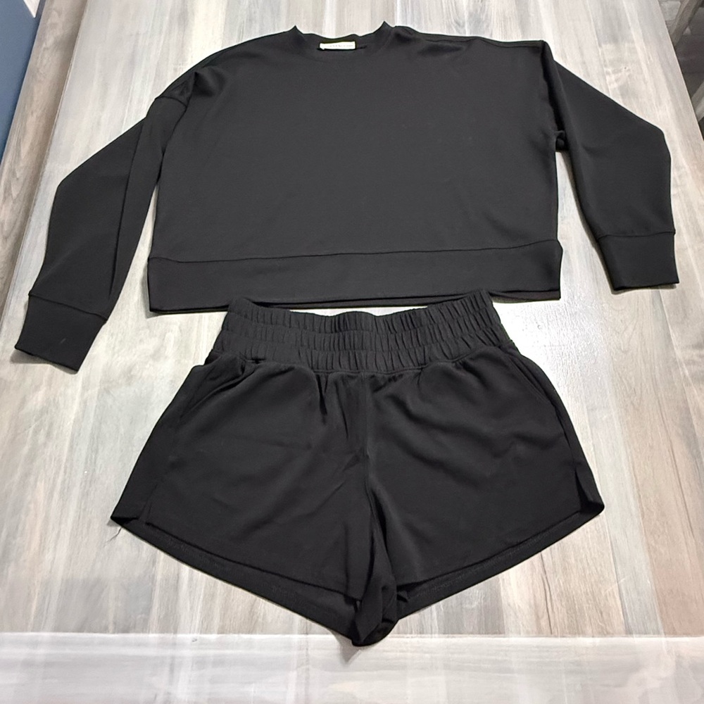 Zenana Outfitters Black Lounge Set - Sweatshirt & Shorts